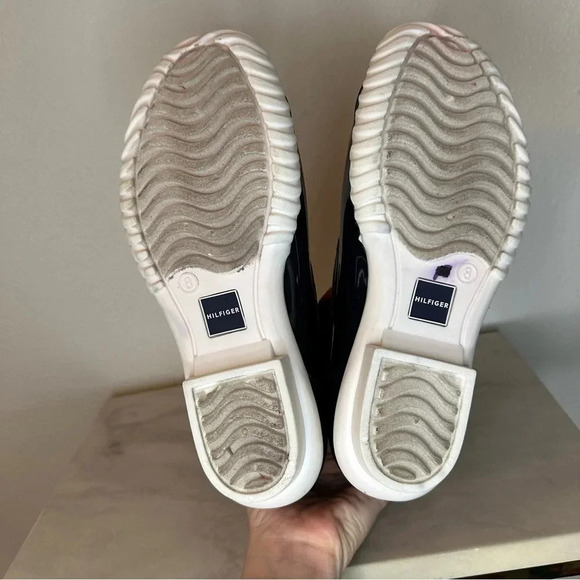 Tommy Hilfiger Rain Bootie Chelsea Ankle Boot Preppy Blue Red Pull-on Size 8 - Picture 8 of 9